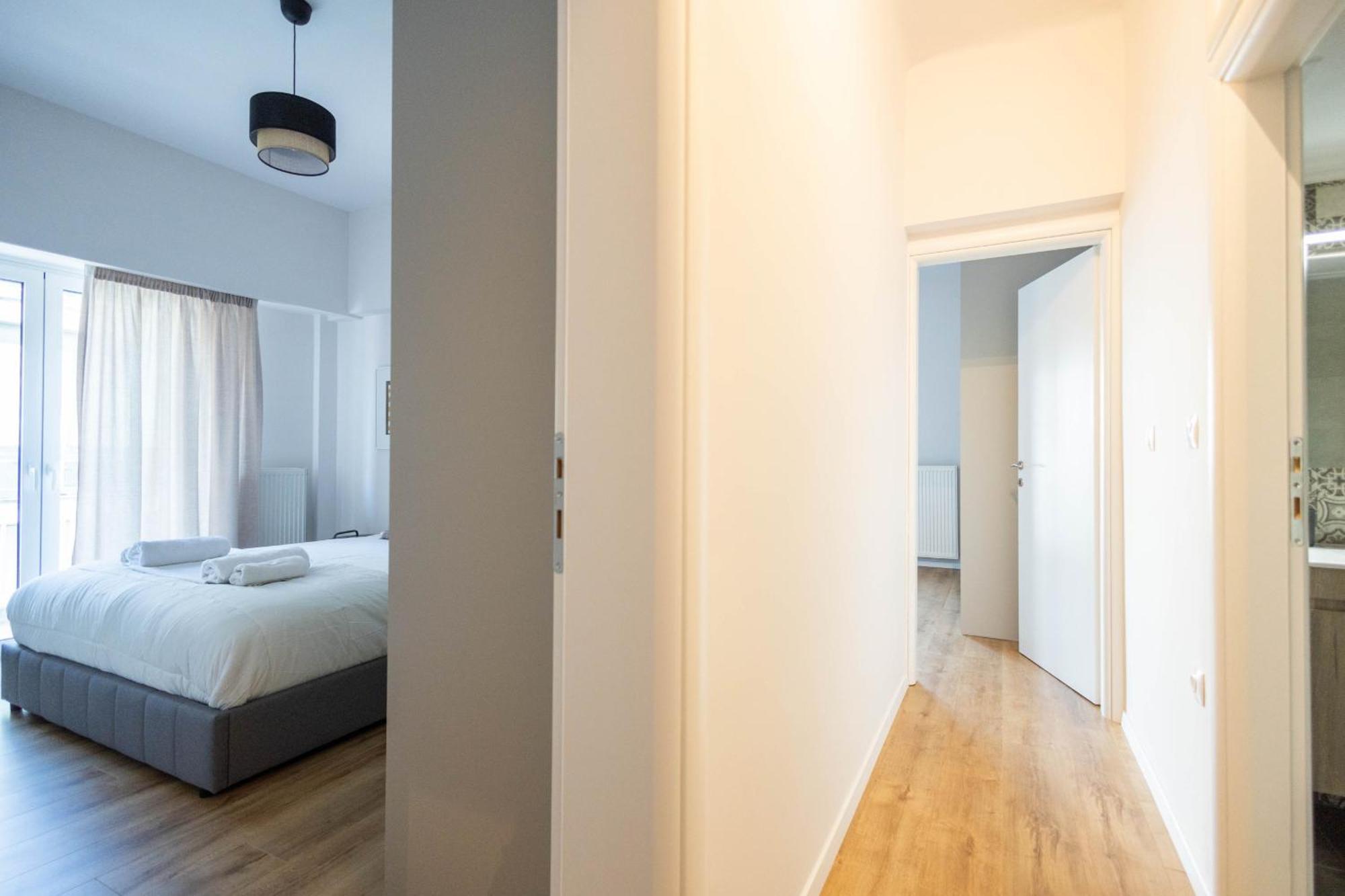 Urban Comfort 2 Bdrm Next To Metro Athènes Extérieur photo